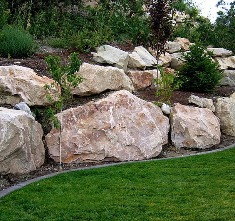 Granite Boulder Retaining Wall 1,300+ Granite Retaining Wall Stock